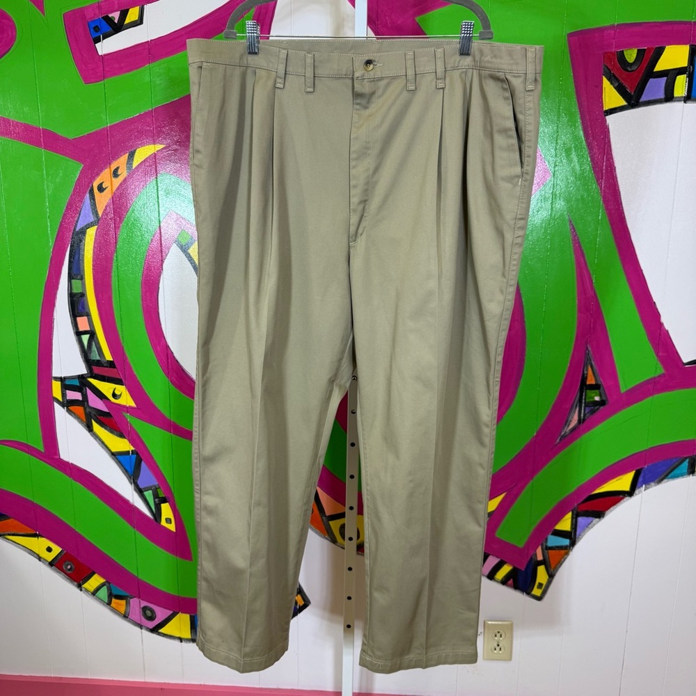 Timbercreek by Wrangler, Pleated Slacks. Size 46x29. In excellent condition!